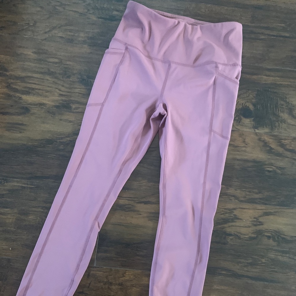Workout leggings with pockets